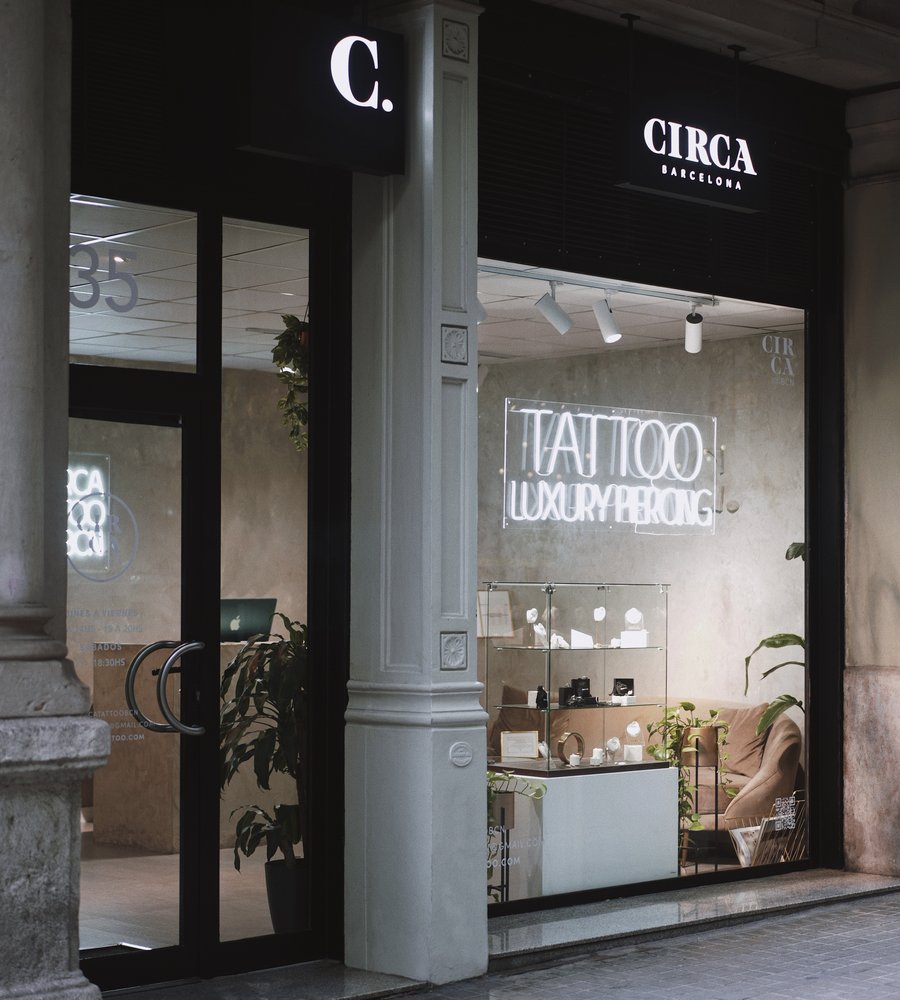 Escaparate del estudio Circa en Carrer del Bruc 35, Barcelona